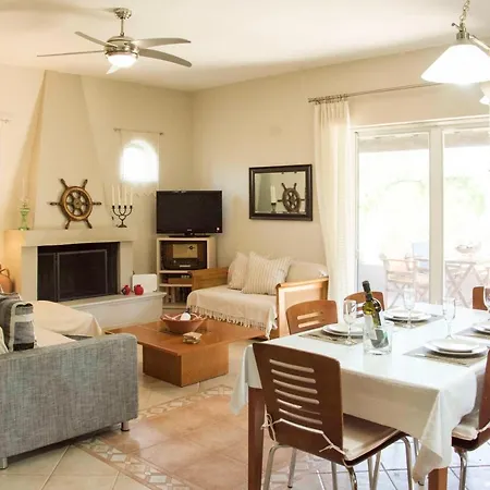 House On The Hill Apartment Lefkimmi (Corfu)